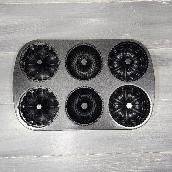 NORDIC WARE 6 Cup Mini Bundt Cake Pan Heavy Cast Aluminum - Picture 1 of 8